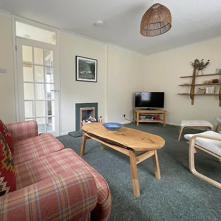 Holiday home 16 Manesty View