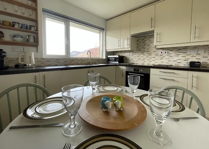 Holiday home 16 Manesty View